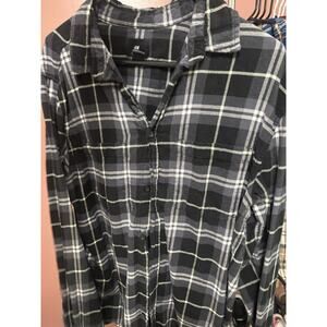 Black And White Flannel Size Large